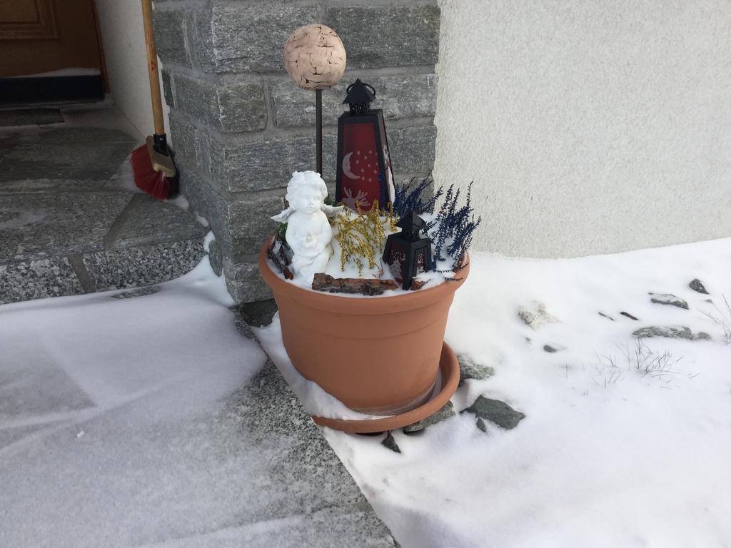 Appartamento Haus Mondelli Saas-Almagell Esterno foto